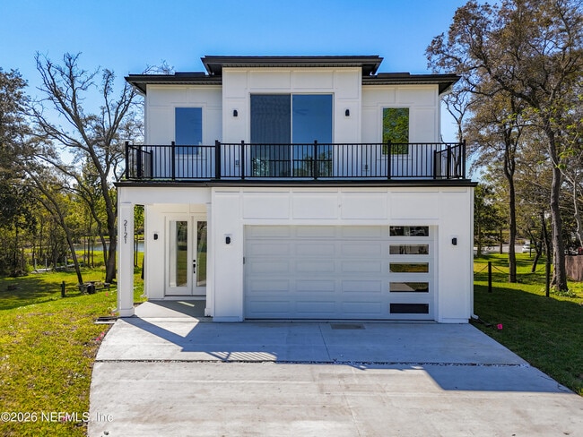 Building Photo - 2121 Broadwater Dr