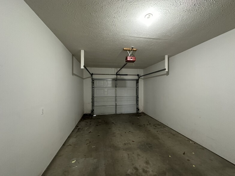 Building Photo - 508 Harriet Ct