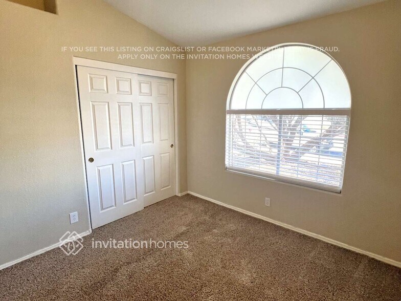 Building Photo - 1026 Skysail Dr