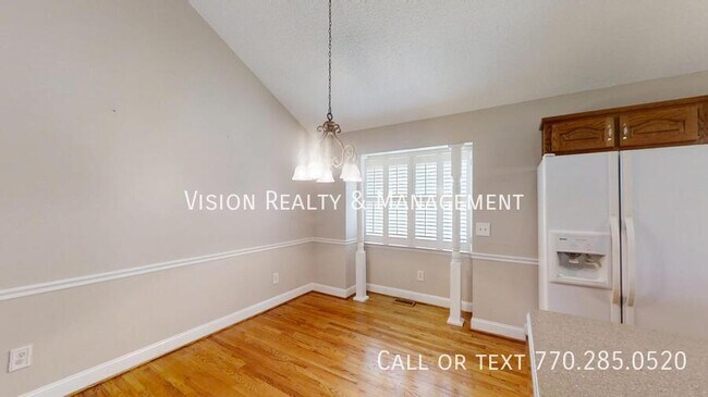 Building Photo - 28 Summerwind Dr
