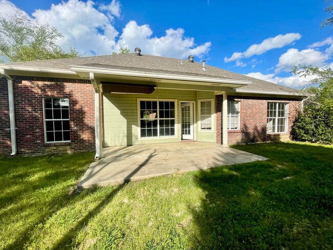 Building Photo - 3/2 For Rent in Germantown School District!