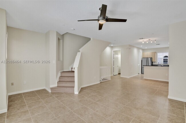 Building Photo - 1033 NE 17th Way