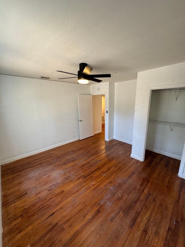 Building Photo - RENT REDUCED! & $1000 OFF 1st Mo. Rent - 3B/2.5B Home + 2 Flex Rooms –  One Block from FSU Stadium