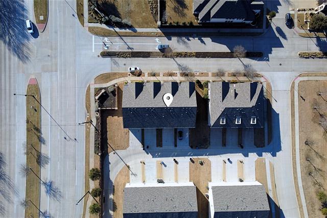 Building Photo - 4929 Barcelona Ave