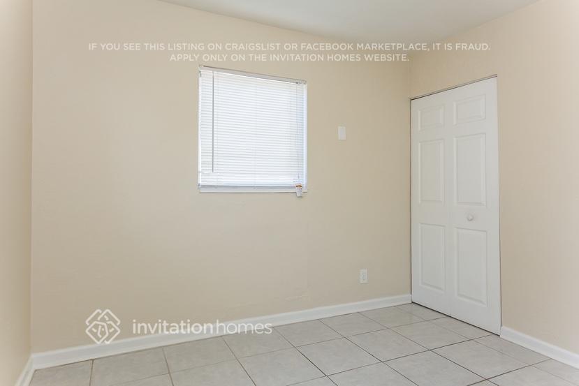 Building Photo - 1513 NE 27th Ct