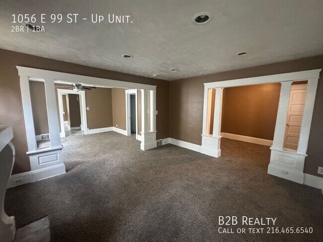 Building Photo - 1056 E 99th St