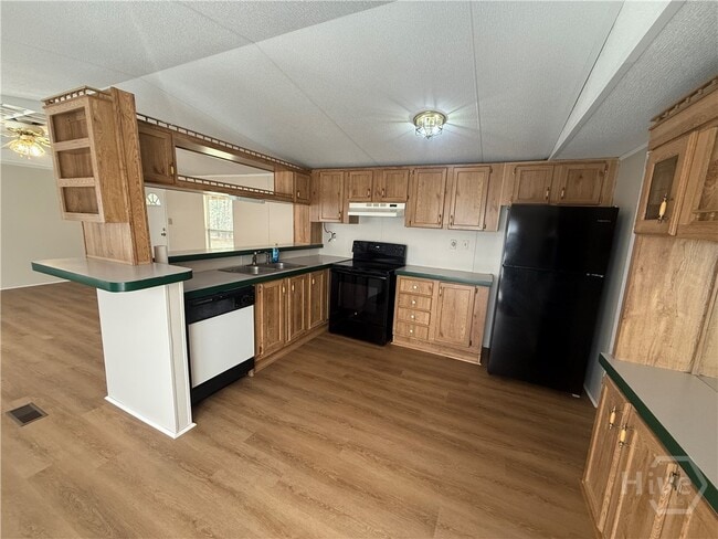 Building Photo - 844 Log Landing Rd