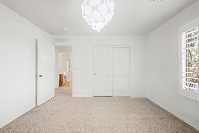 Building Photo - 42979 W Wild Horse Trail