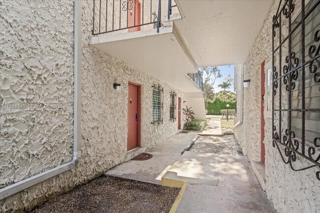 Building Photo - 8701 SW 141st St