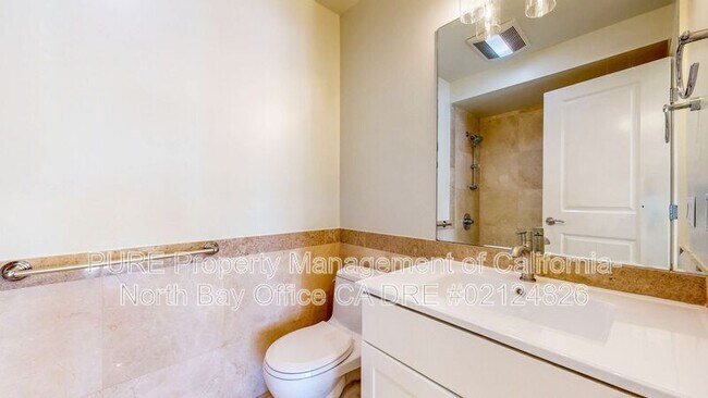 Building Photo - 3051 San Bruno Ave