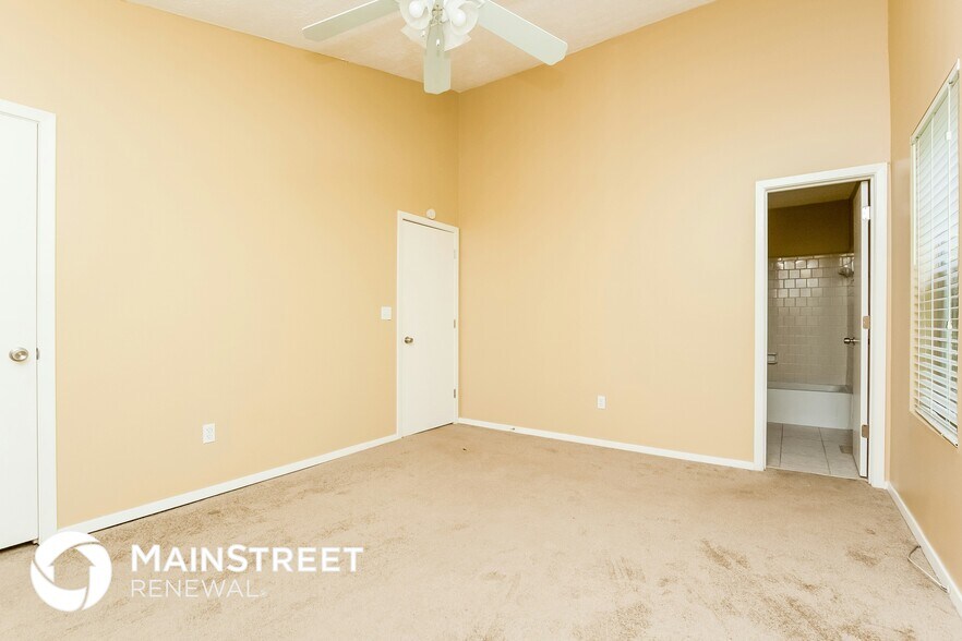 Building Photo - 850 Highland Terrace NE