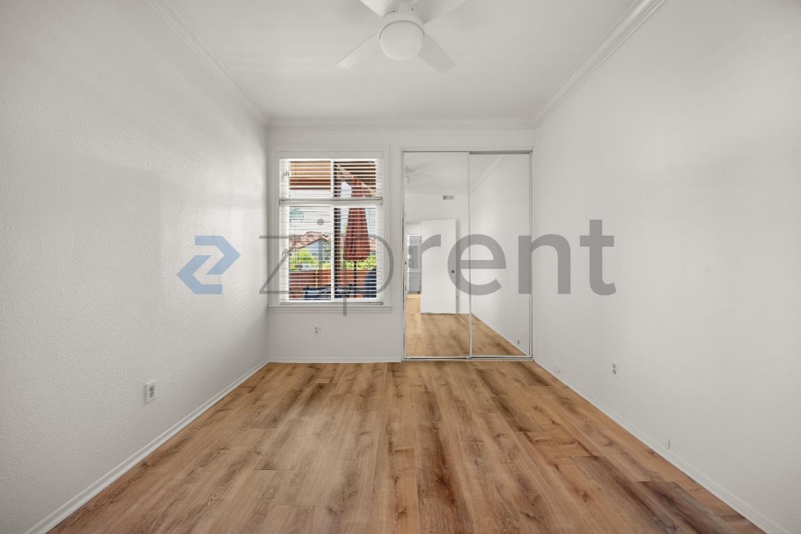 Building Photo - Unit 41