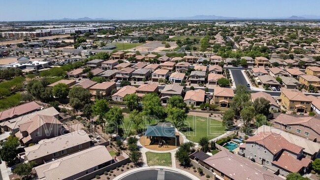 Building Photo - 3263 S Miller Dr