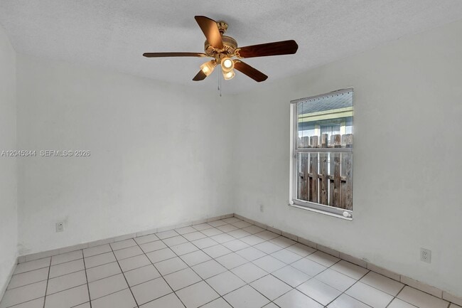 Building Photo - 768 SW 9th St