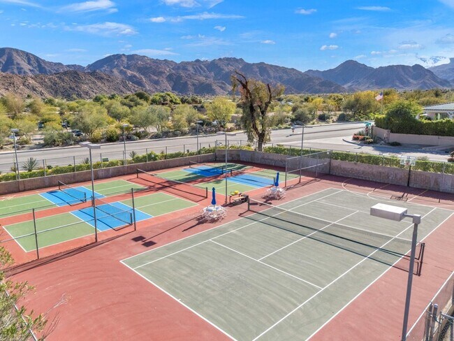 Building Photo - 73665 Mesquite Ct