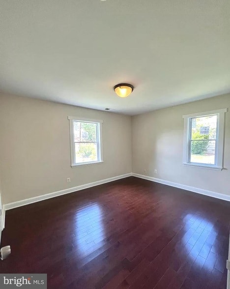 Building Photo - 10512 Norman Ave