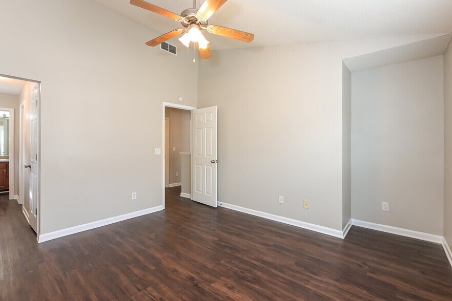 Building Photo - 153 Lossie Ln