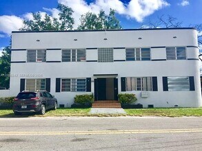 Building Photo - 375 SW 19th Ave