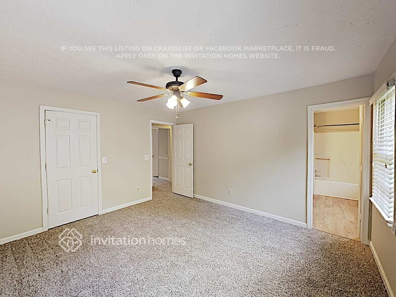 Building Photo - 4861 Willow St