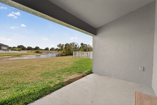 Building Photo - 13128 Royal Pines Ave
