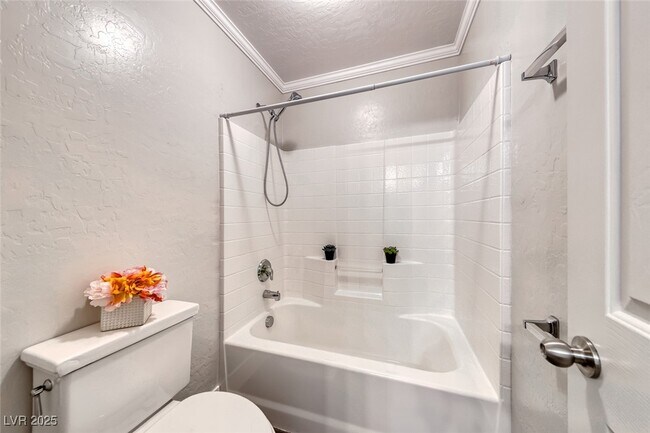 Building Photo - 2760 Drummossie Dr
