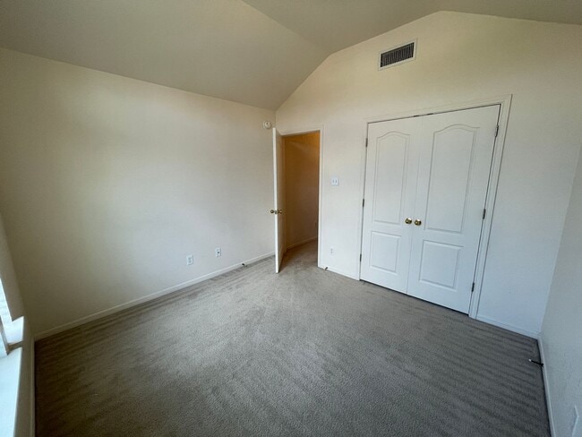 Building Photo - 3906 Fabianna Dr