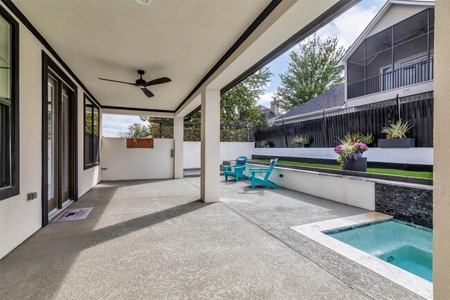 Building Photo - 17 Bellingham Ct