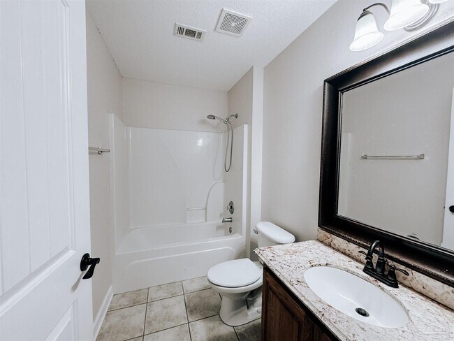 Building Photo - 1240 Benning Pl