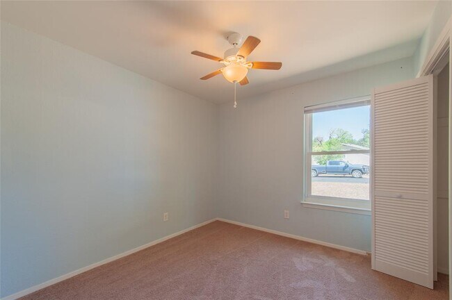 Building Photo - 7808 Clydesdale Dr