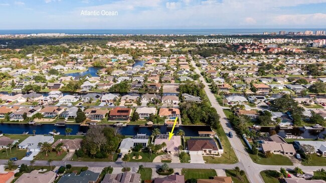 Building Photo - 6 Clinton Ct N