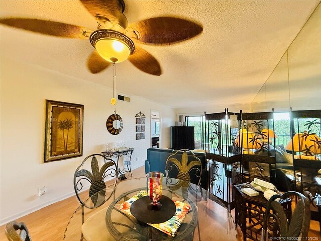 Building Photo - 9400 S Ocean Dr