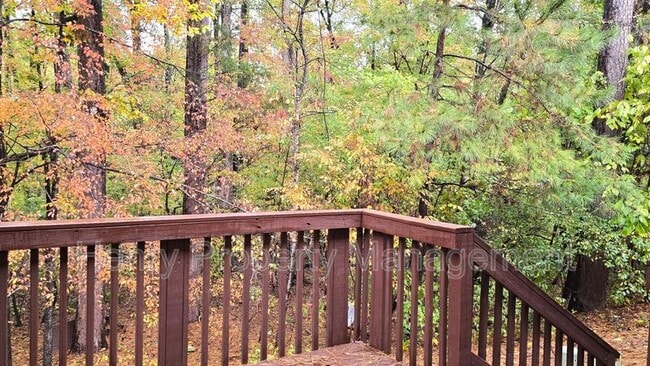 Building Photo - 310 Virens Dr