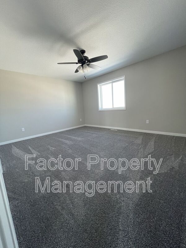 Building Photo - 3130 Scotch Ln