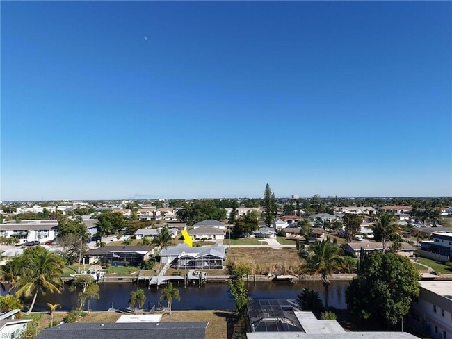 Building Photo - 4916 Viceroy St