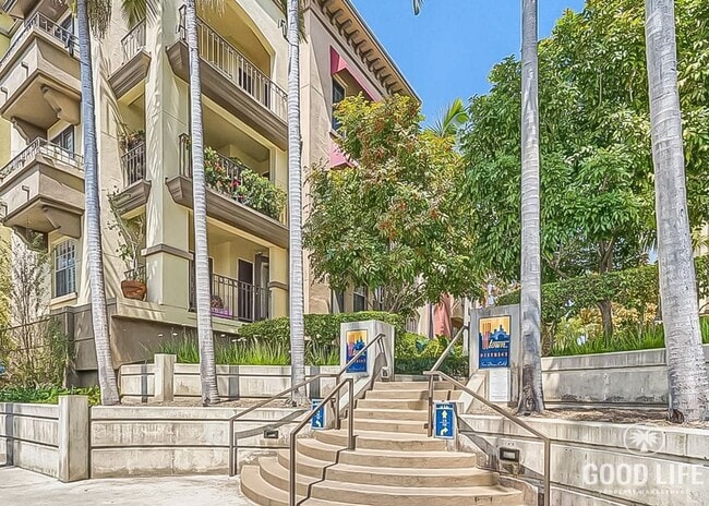 Primary Photo - Charming 2BD/2BA Condo in Hillcrest W/ W/D...