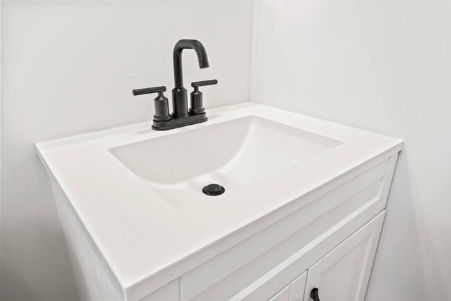 Building Photo - 101 Union Ave