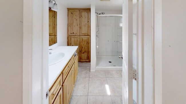 Building Photo - HUGE House!! CLOSEST to Campus! (Lease out, pending signatures. Check back in a few days!)