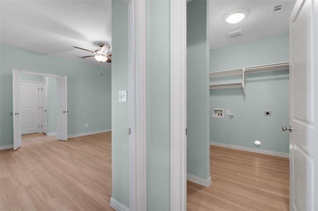 Building Photo - 2027 Bluebonnet Ave