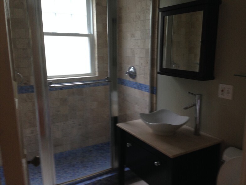 Bathroom - 502 Huron Ave