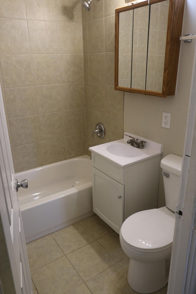 Building Photo - 2741 Central Ave