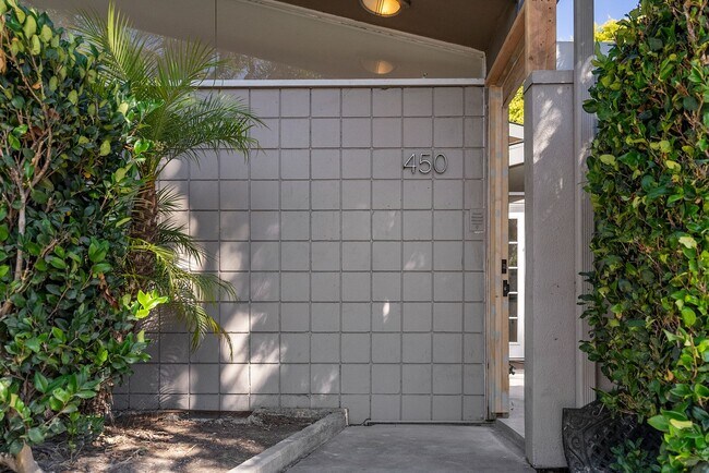 Building Photo - 450 Bolero Way