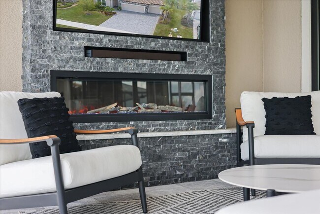 Building Photo - Luxury Home w/ Pool, Outdoor Kitchen, Car Lift, & Water View In Parrish!