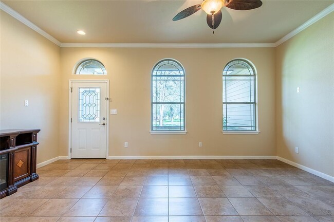 Building Photo - 212 Waikakaaua Dr