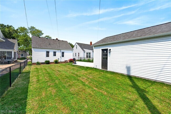 Building Photo - 19337 Telbir Ave