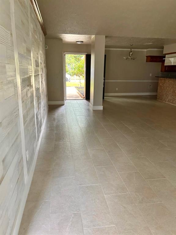 Building Photo - 22706 Garden Canyon Dr