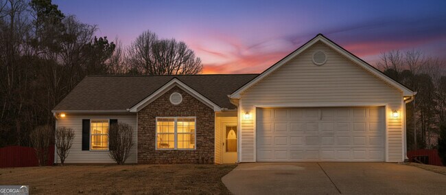 Building Photo - 907 Downing Dr