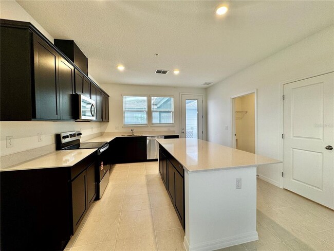 Building Photo - 4569 ORCHARD VIEW Aly