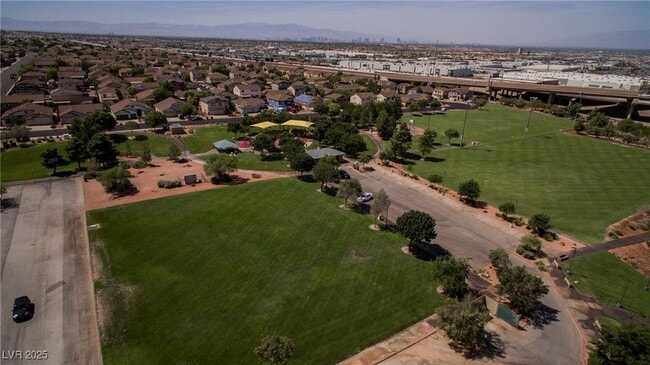 Building Photo - 138 Cam Capri