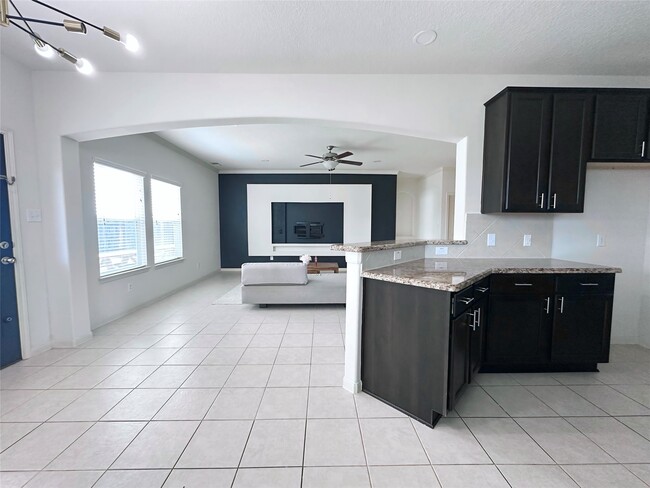 Building Photo - 3206 Balch Springs Ln