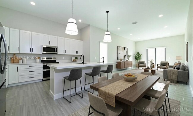 Building Photo - 4024 SW 52nd St